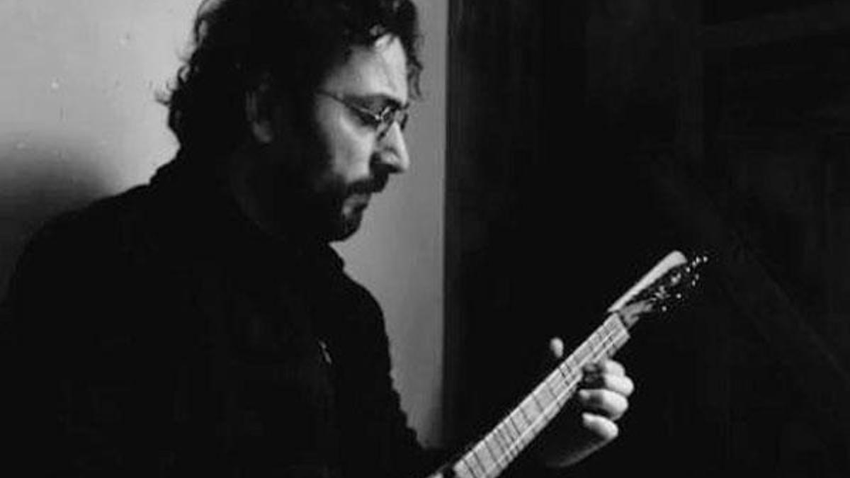 Müzisyen, yazar Ömer Çakıroğlu hayatını kaybetti