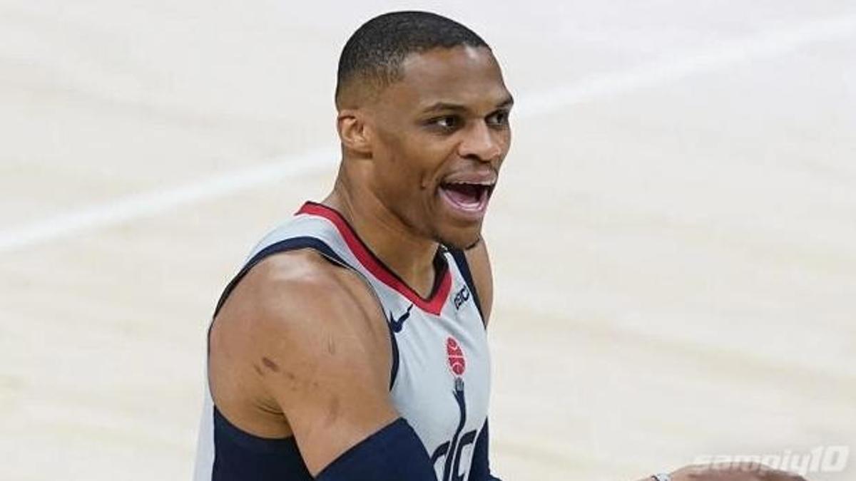 Russell Westbrook NBA tarihine geçti! 74'ten beri...