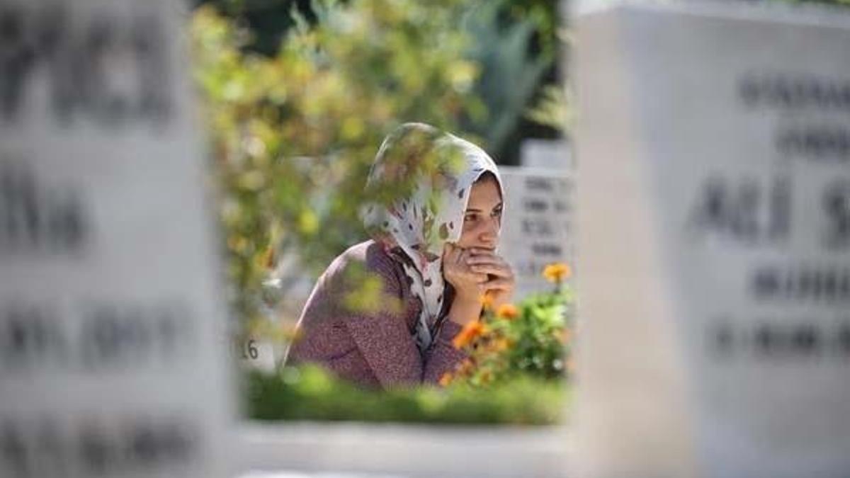 Bayramda mezarlığa gitmek yasak mı, serbest mi? Bayramda mezar ziyareti yasak mı?