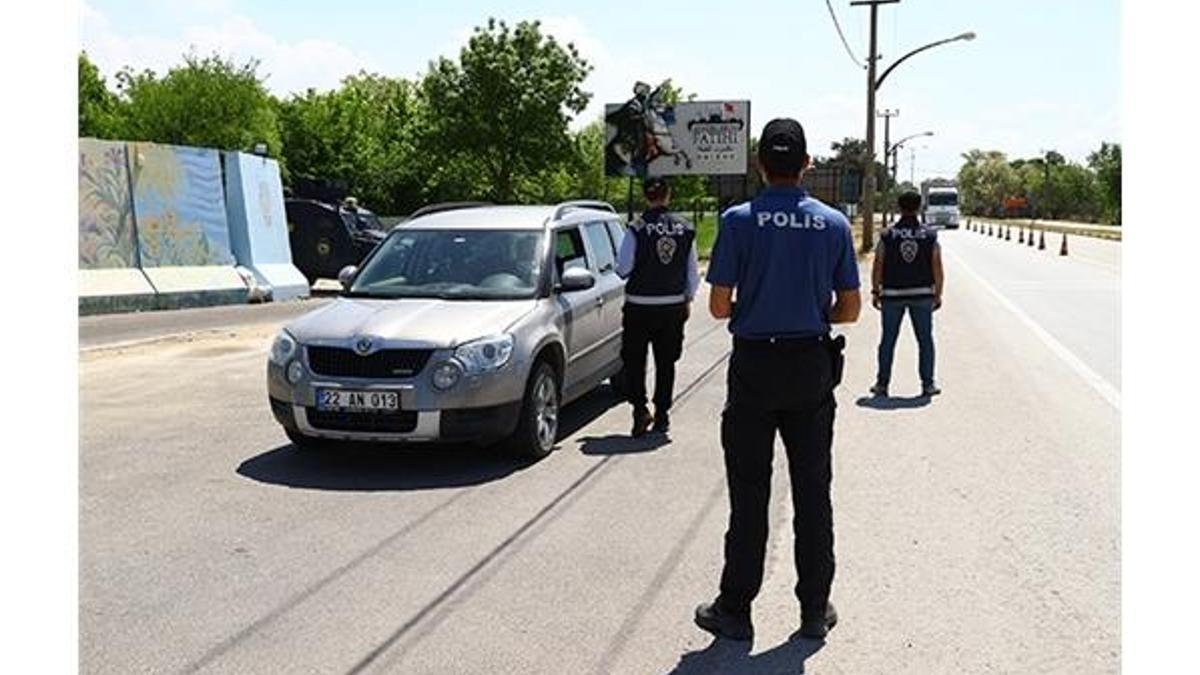 Tam kapanma uzar mı? Tam kapanma 19 Mayıs'a uzatılacak mı? 17-18-19 Mayıs yasak var mı?