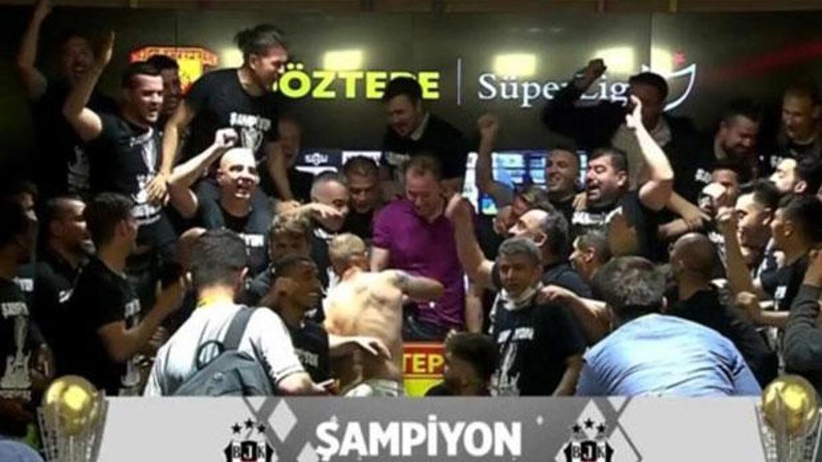 Beşiktaş'ta Sergen Yalçın'a sürpriz! Basın toplantısını bastılar