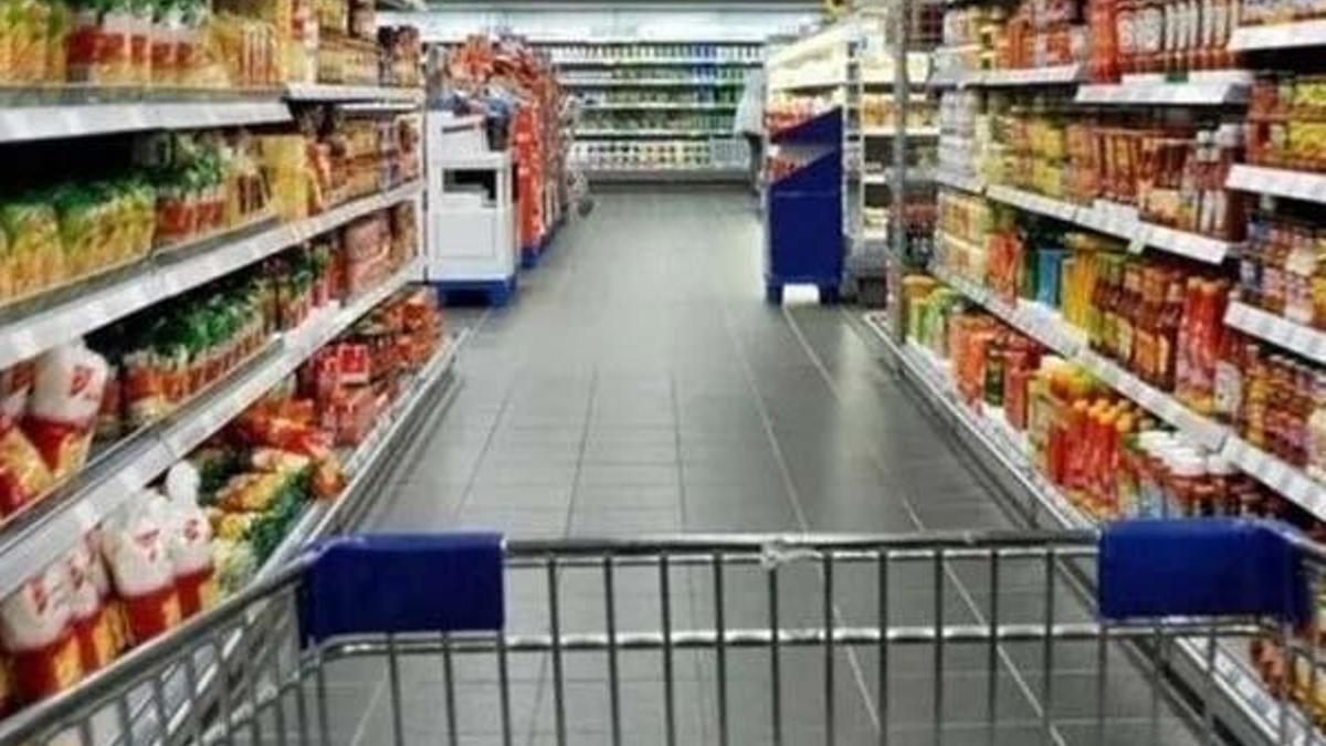 Marketler yarın kaçta açılıyor? Marketlerde hangi ürünlerin satışı yasak? Market açılış ve kapanış saatleri...