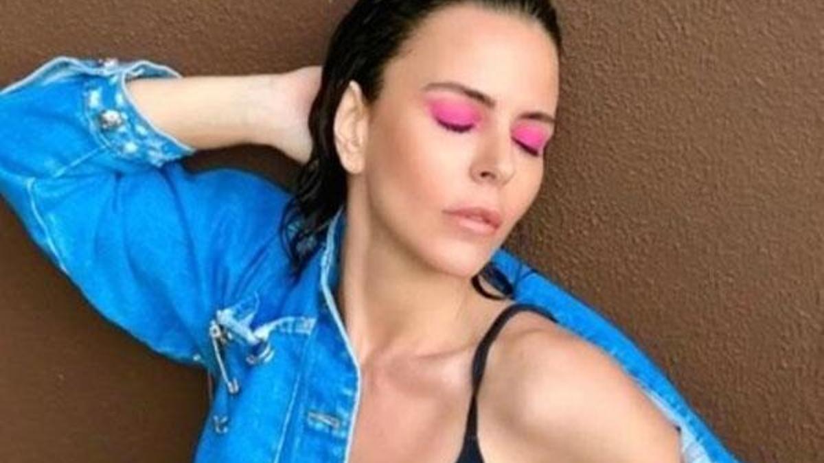 Simge yıllar sonra itiraf etti: Şarkıyı Murat kaptı