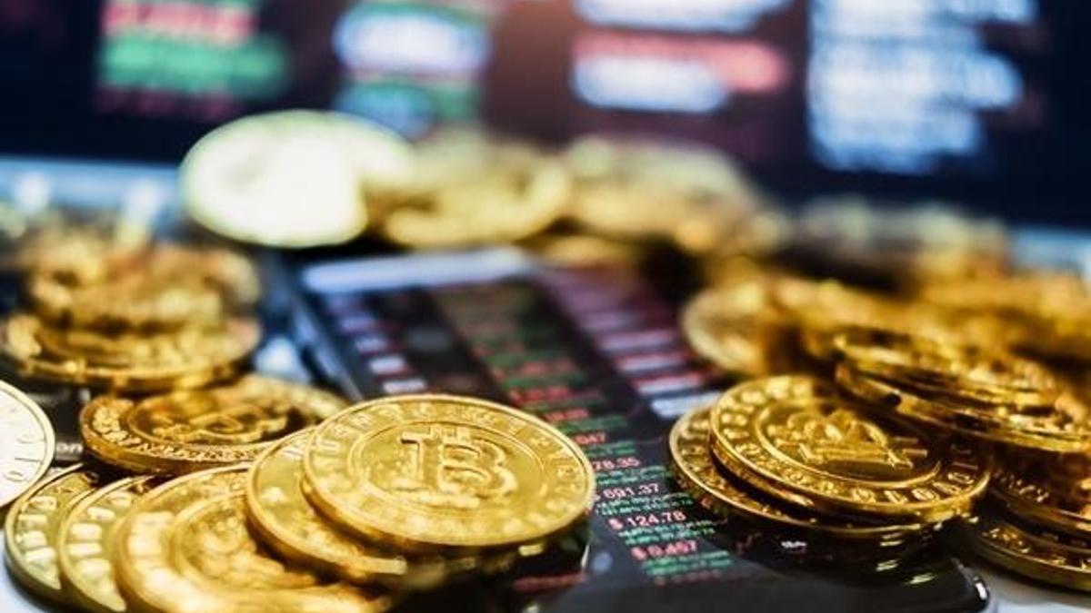 Bitcoin sert düştü! Yüzde 35'i aştı, yatırımcılar tedirgin...