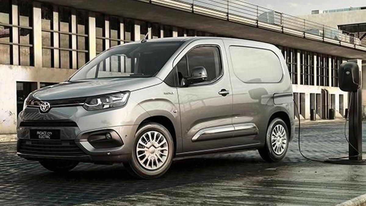 Toyota'dan yeni elektrikli ticari geliyor!