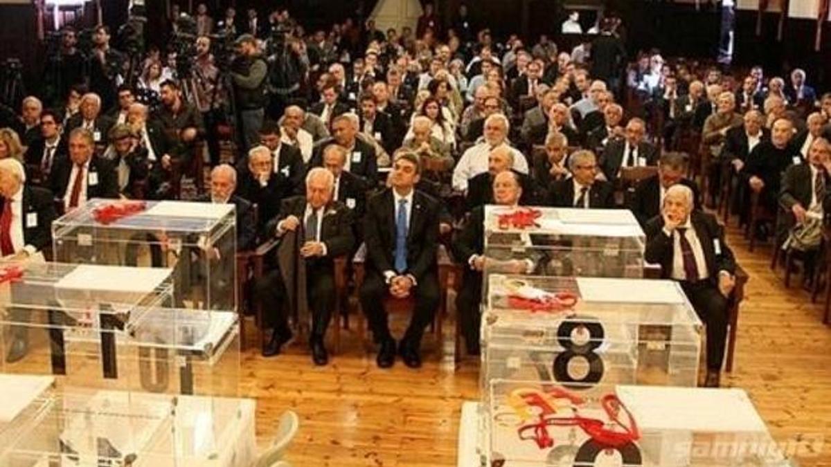 Galatasaray'da kaos sona erdi! Seçim tarihi belli oldu