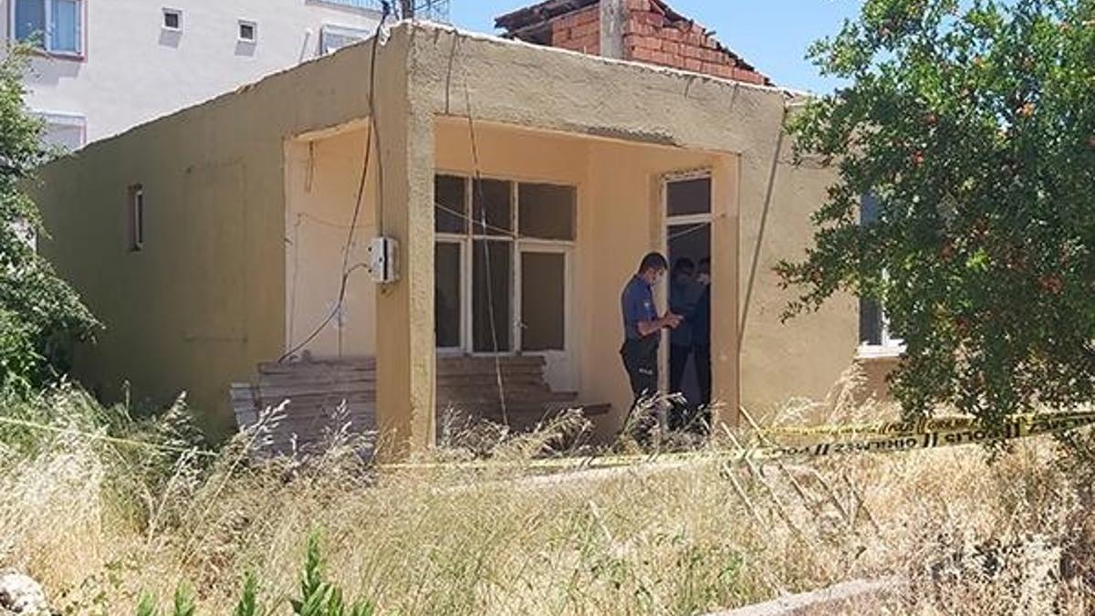 Ev kiralamak istedi, içeri girince şok geçirdi! Tanınmayacak halde...