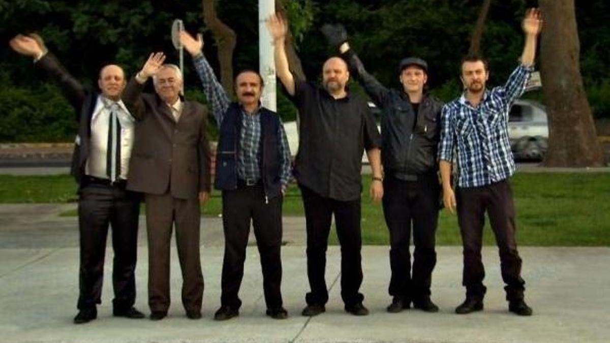 Leyla ile Mecnun Exxen’de ne zaman yayınlanacak, yeniden ne zaman başlayacak ? Leyla ile Mecnun Exxen oyuncuları