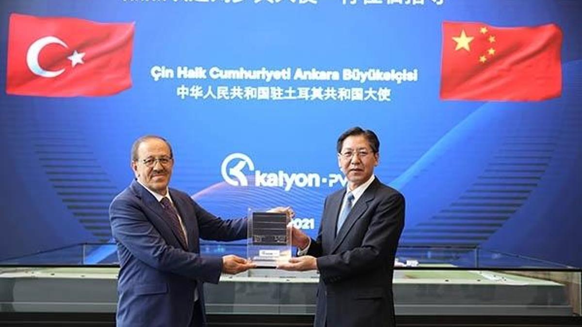 Çin Büyükelçisi Kalyon Güneş Teknolojileri Fabrikası’nı ziyaret etti