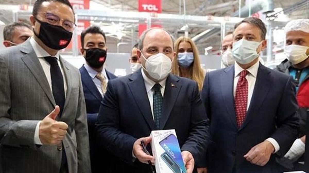 Dev şirketten flaş karar! Türkiye'de telefon üretimine başladı