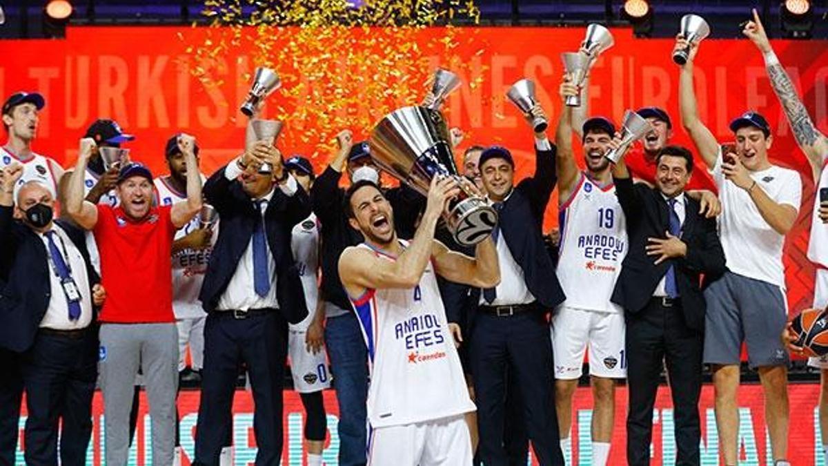 Anadolu Efes, Barcelona'yı yenerek Euroleague şampiyonu oldu