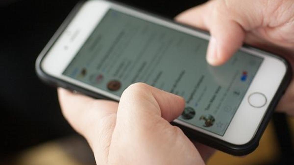 Hakimin mesajına WhatsApp'tan bu cevabı veren memur sürüldü! Tartışma yarattı