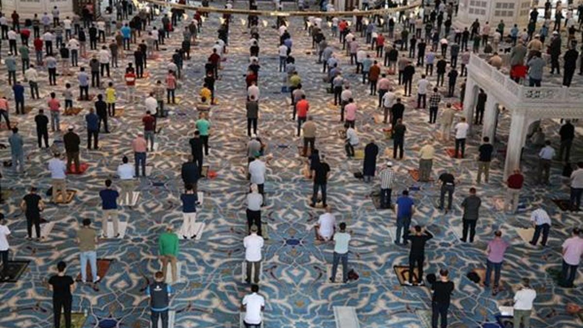 Cuma mesajları 4 Haziran’a özel seçenekler: Yeni, anlamlı, kısa, yazılı, resimli en güzel Cuma mesajları ile Hayırlı Cumalar mesajları sözleri!