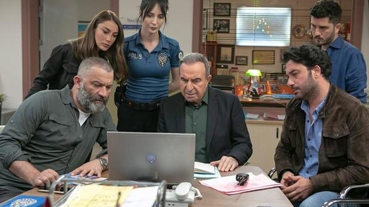 Cumanın galibi Arka Sokaklar!