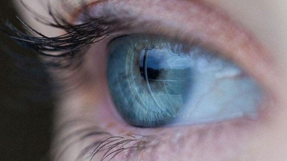 Kontakt lens kullananlara havuz ve deniz uyarısı