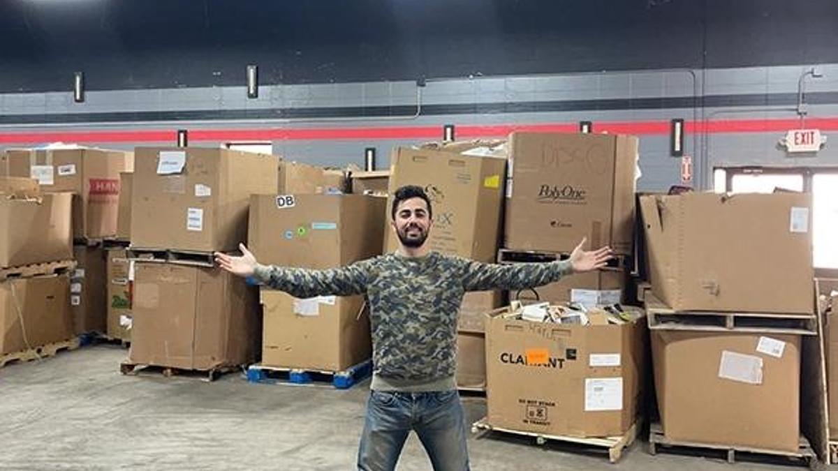 ABD'de ikinci el kitap satan Türk gencinin başarısı! 866 bin TL para kazandı