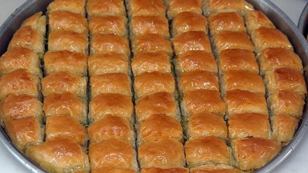 Baklavaya 40 lira zam yaptılar! Bu fiyatı görürseniz şikayet edin