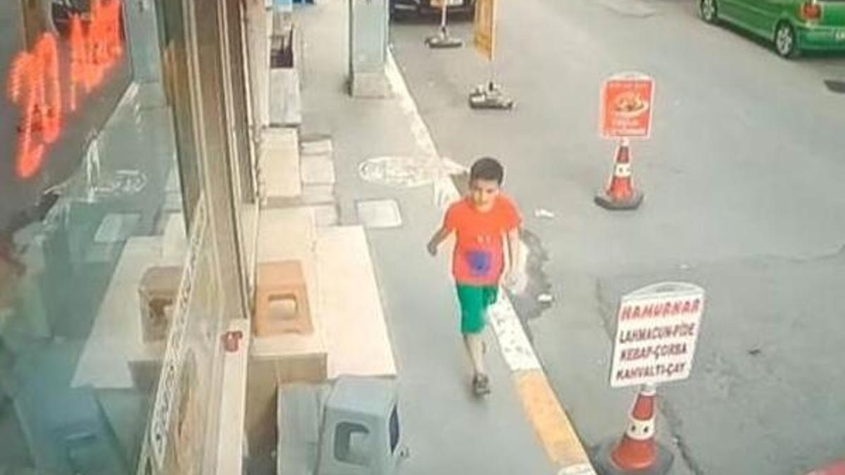 8 yaşındaki Ahmet ihmal kurbanı oluyordu!