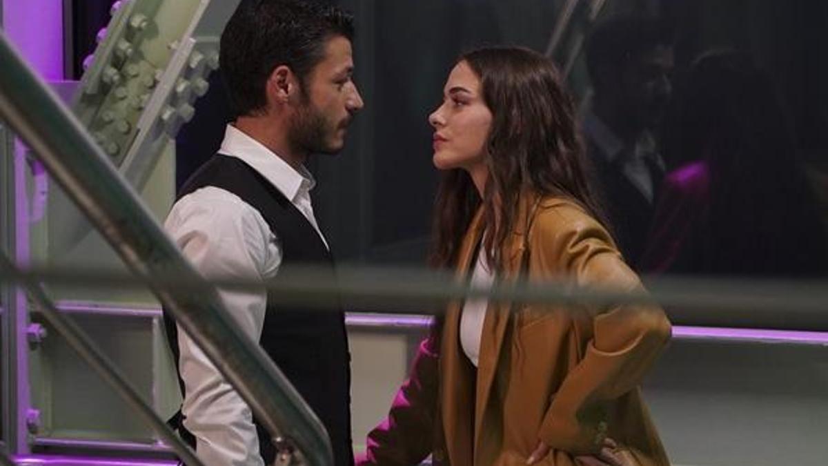 Cam Tavanlar konusu ne, oyuncuları kimler? Cam Tavanlar karakterleri ve gerçek isimleri…
