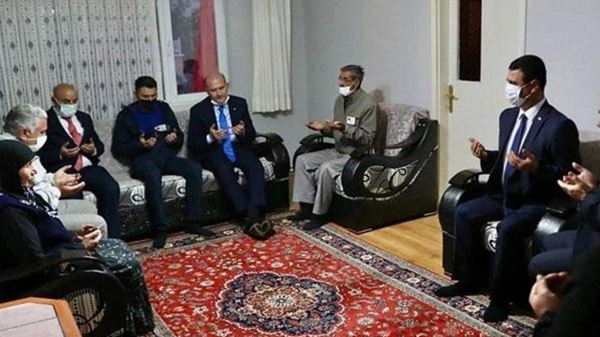 Bakan Soylu, şehit Hüseyin Keleş'in ailesini ziyaret etti
