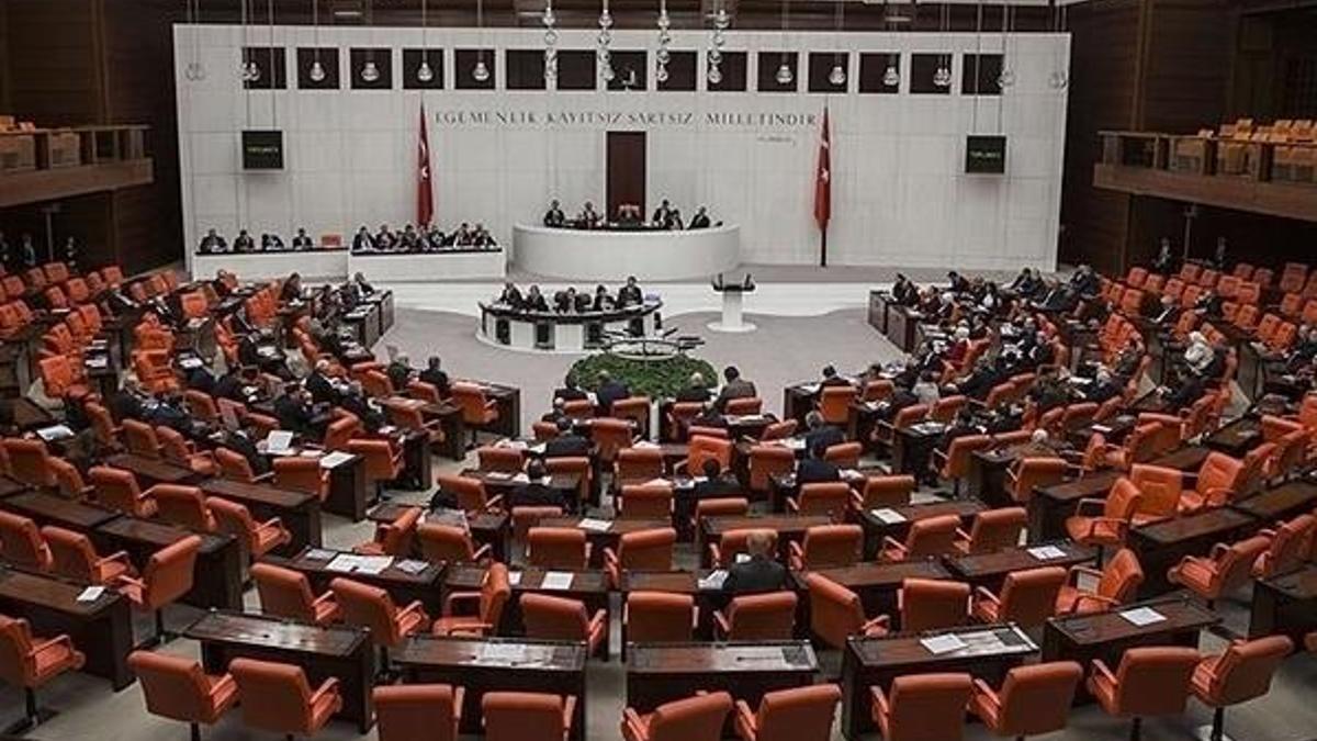 TBMM'de ziyaretçi yasağı aşı olanlar için kaldırılıyor