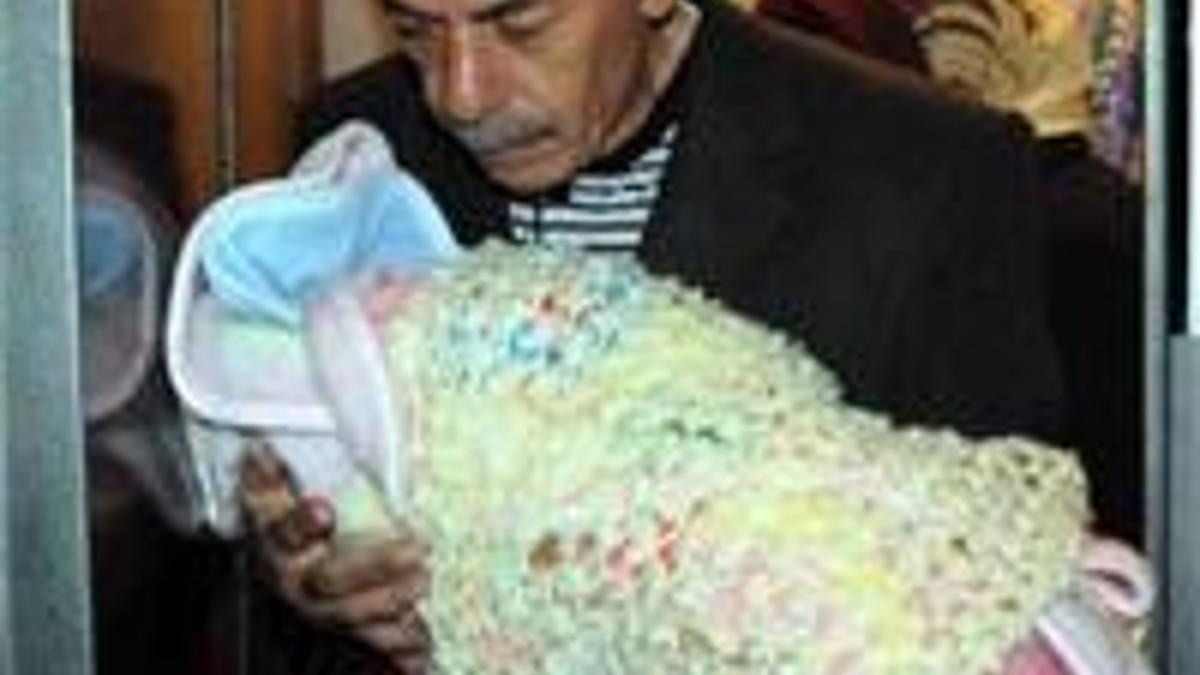 Azra Bebek Sivas'ta!
