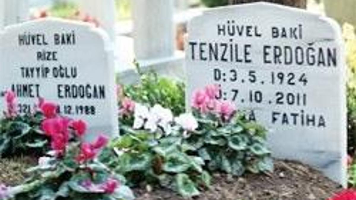 Erdoğan, anne ve babasını buluşturdu