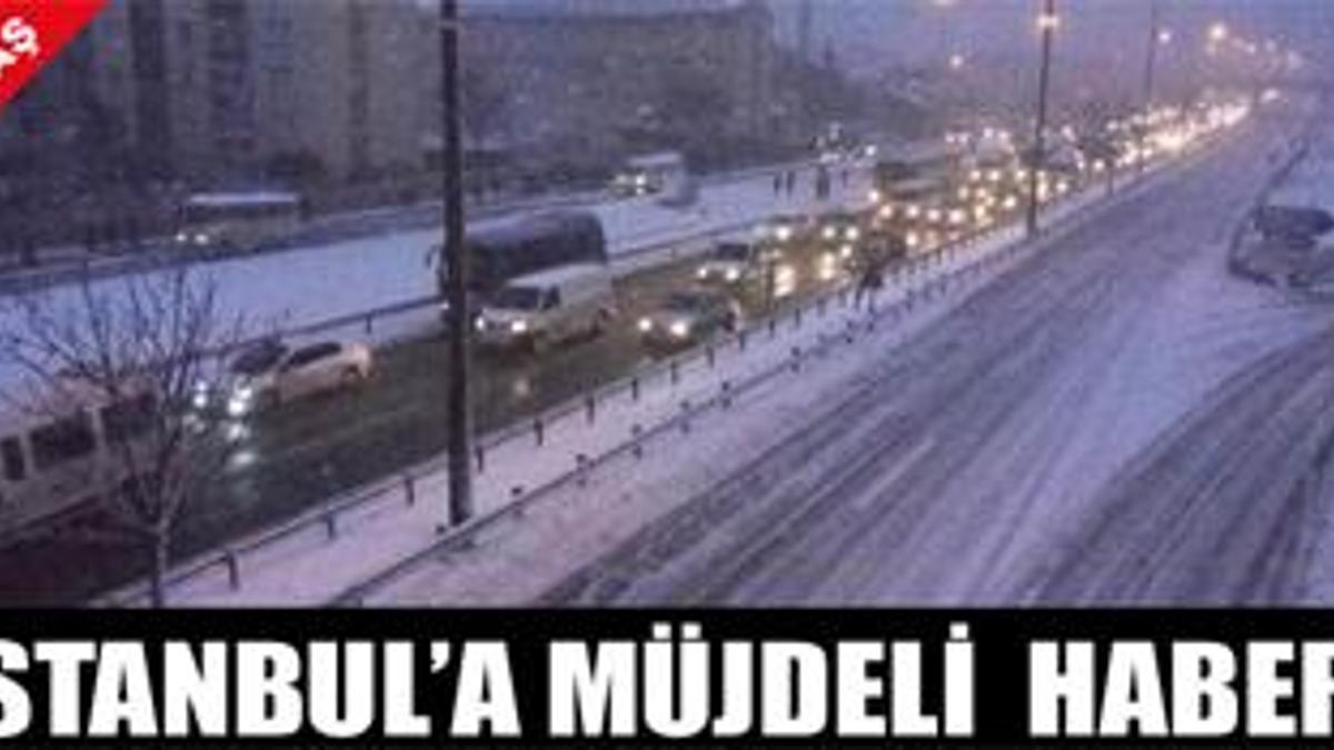 İzmir 21 yıl sonra kar tuttu