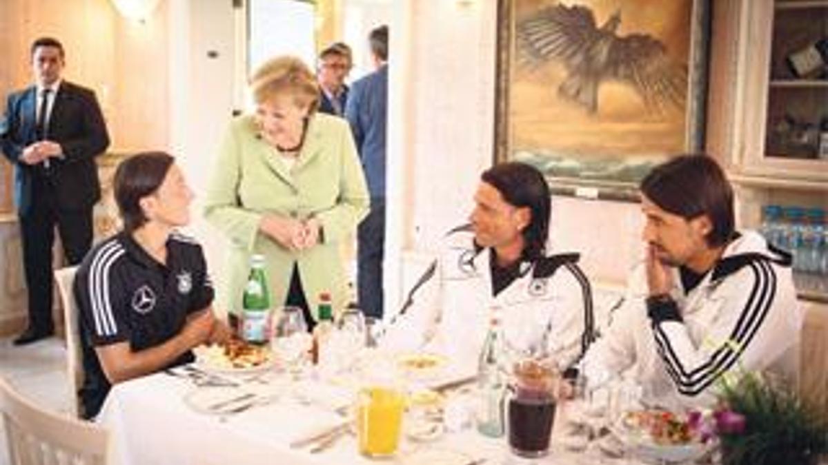 Mesut Alman mı Türk mü?