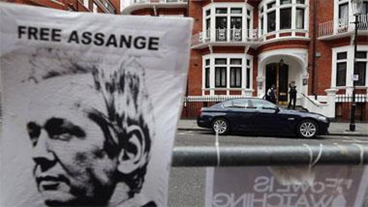 'Assange'inki politik bir dava'