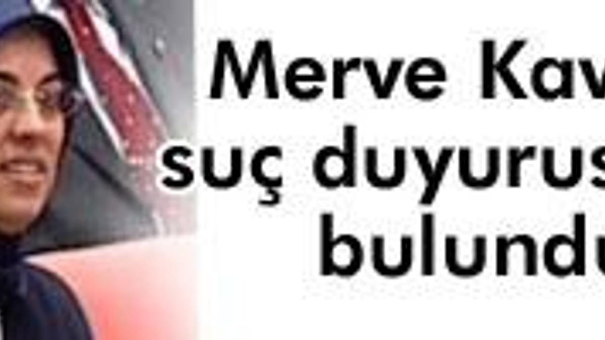 'Komutanları görevden alacaktım ama...'