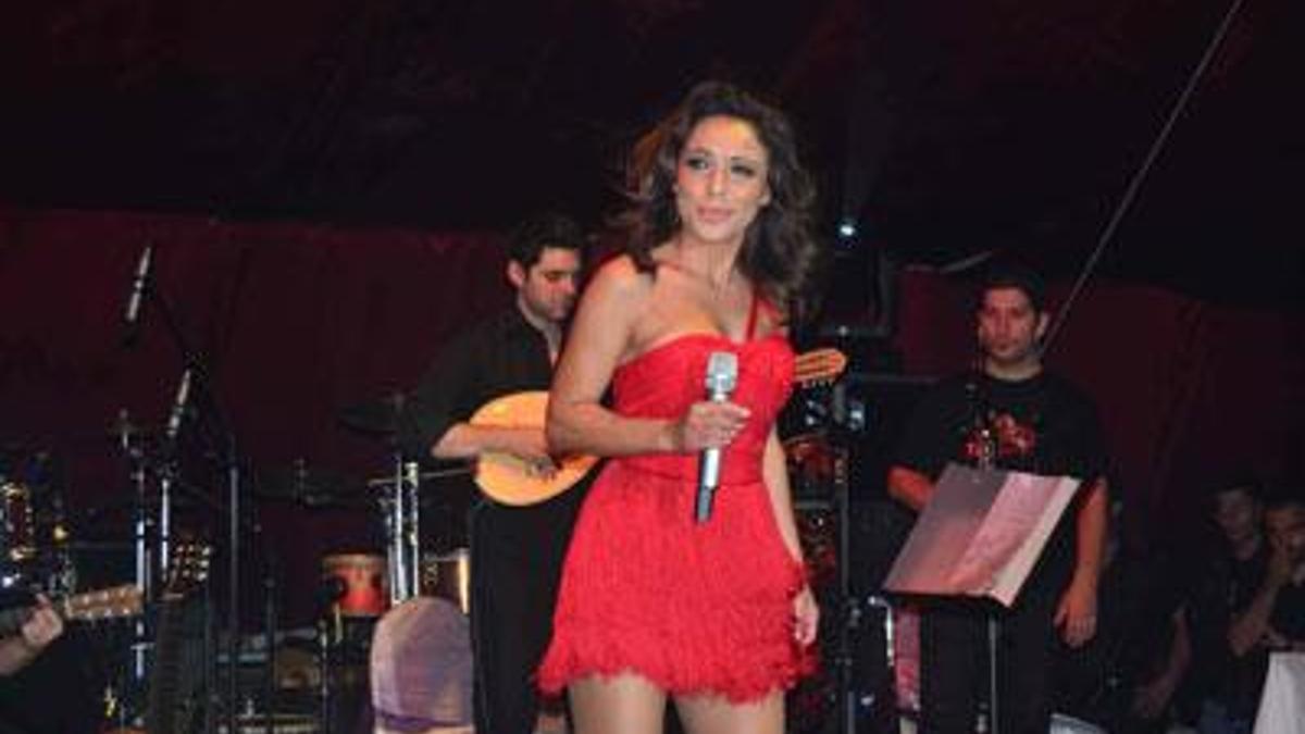 Çeşme'de Ziynet Sali geçti!