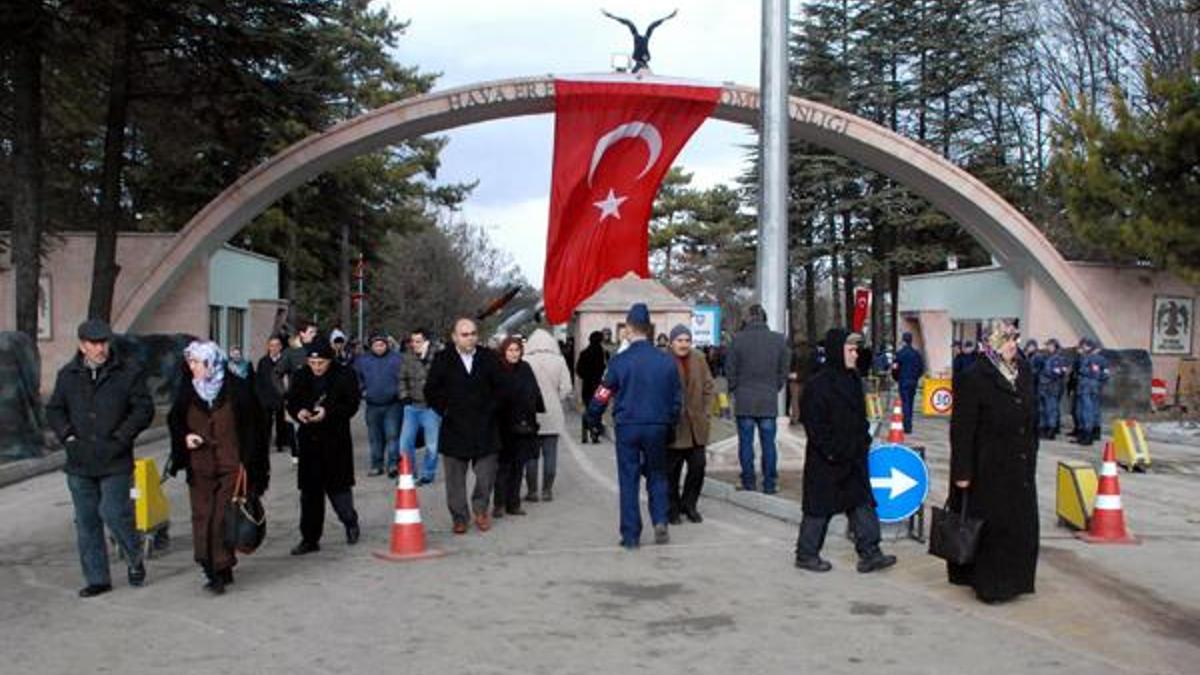 Tugay karantinaya alındı!