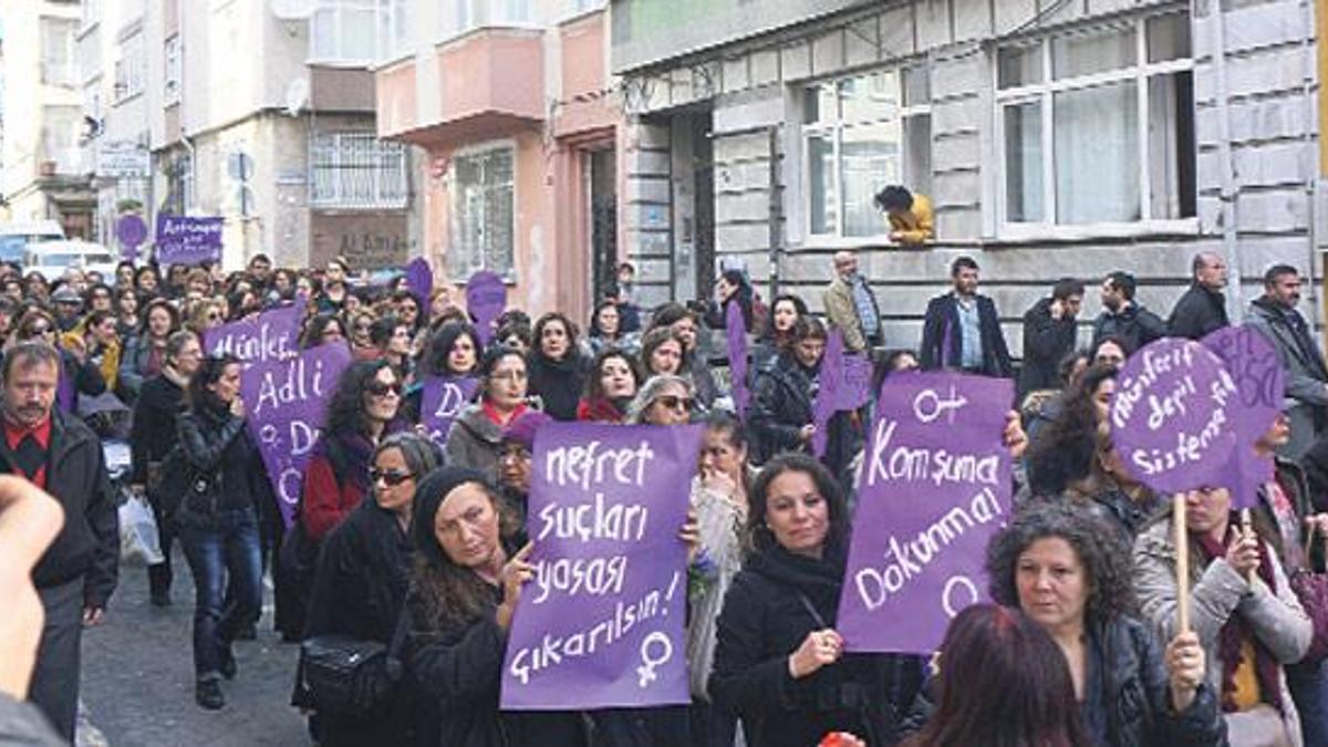 Kadınlar ‘komşuma dokunma’ dedi!