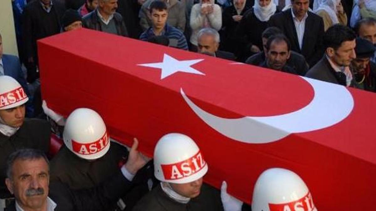 Asker ocağında 2 intihar!