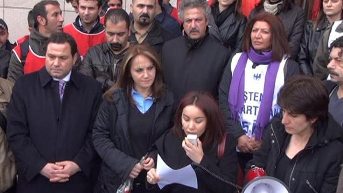 Alevi sanatçının aracına...