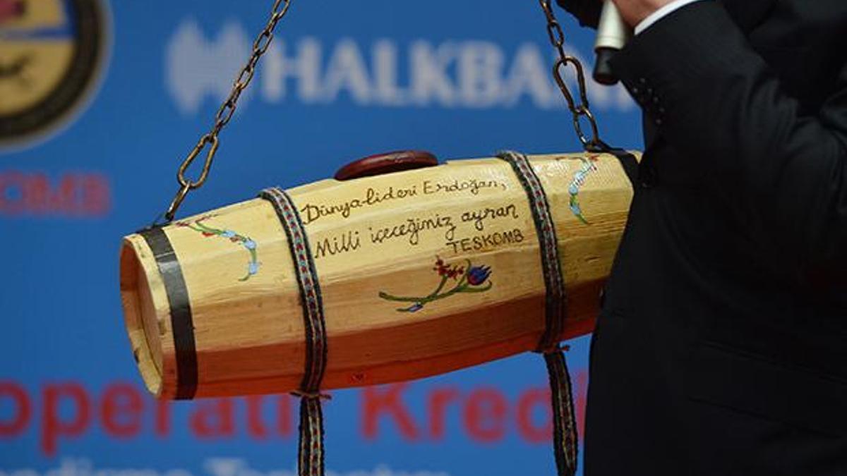 Başbakan'a ilginç hediye!