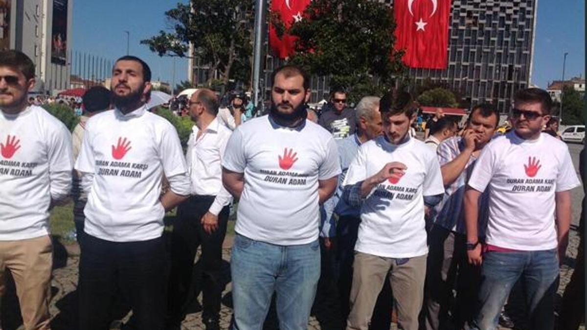 Duran adama karşı duran adamlar