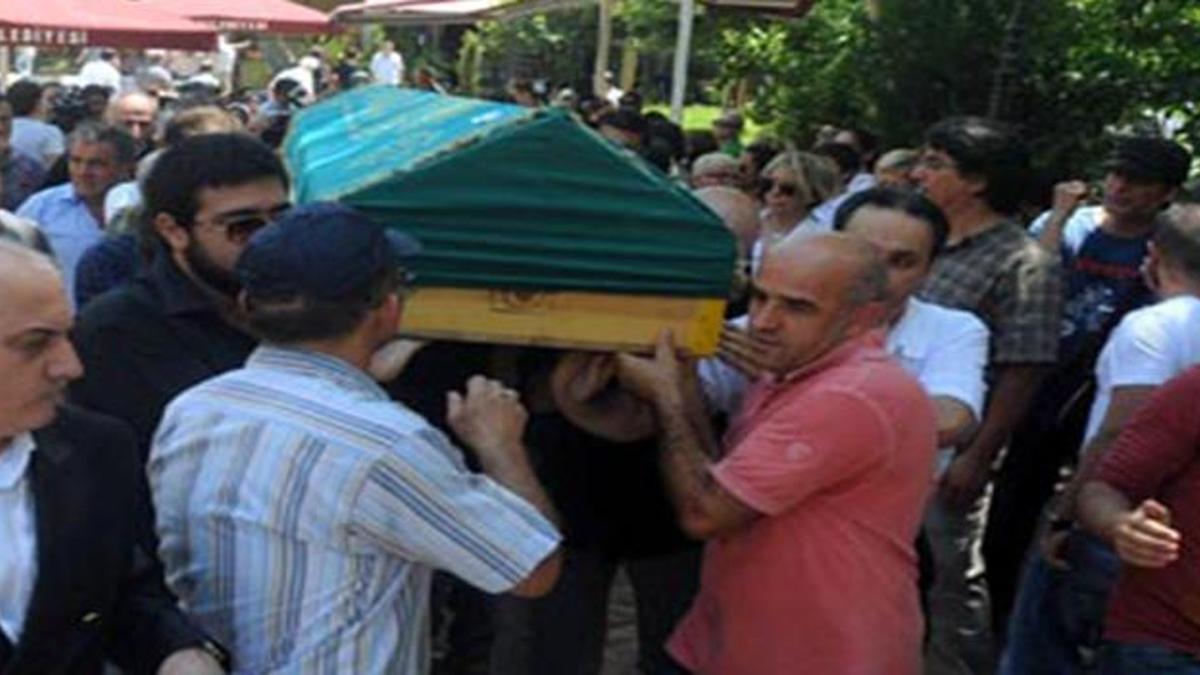 Demet Akbağ'ın acı günü