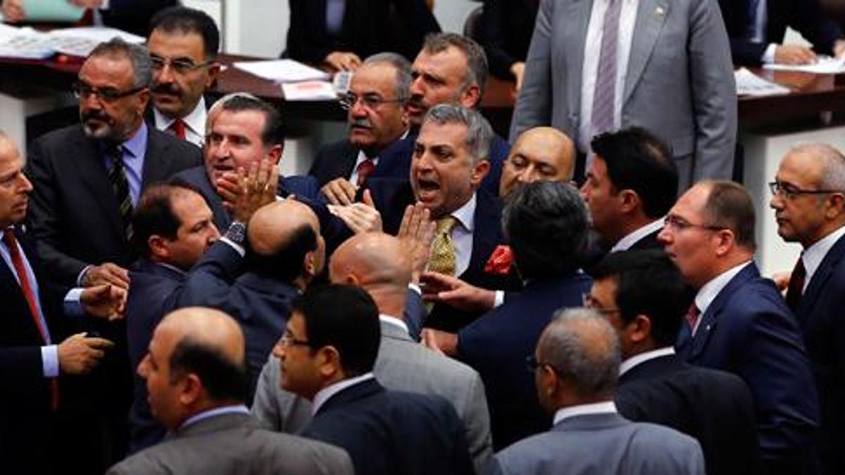 TBMM’de ‘taciz’ kavgası!