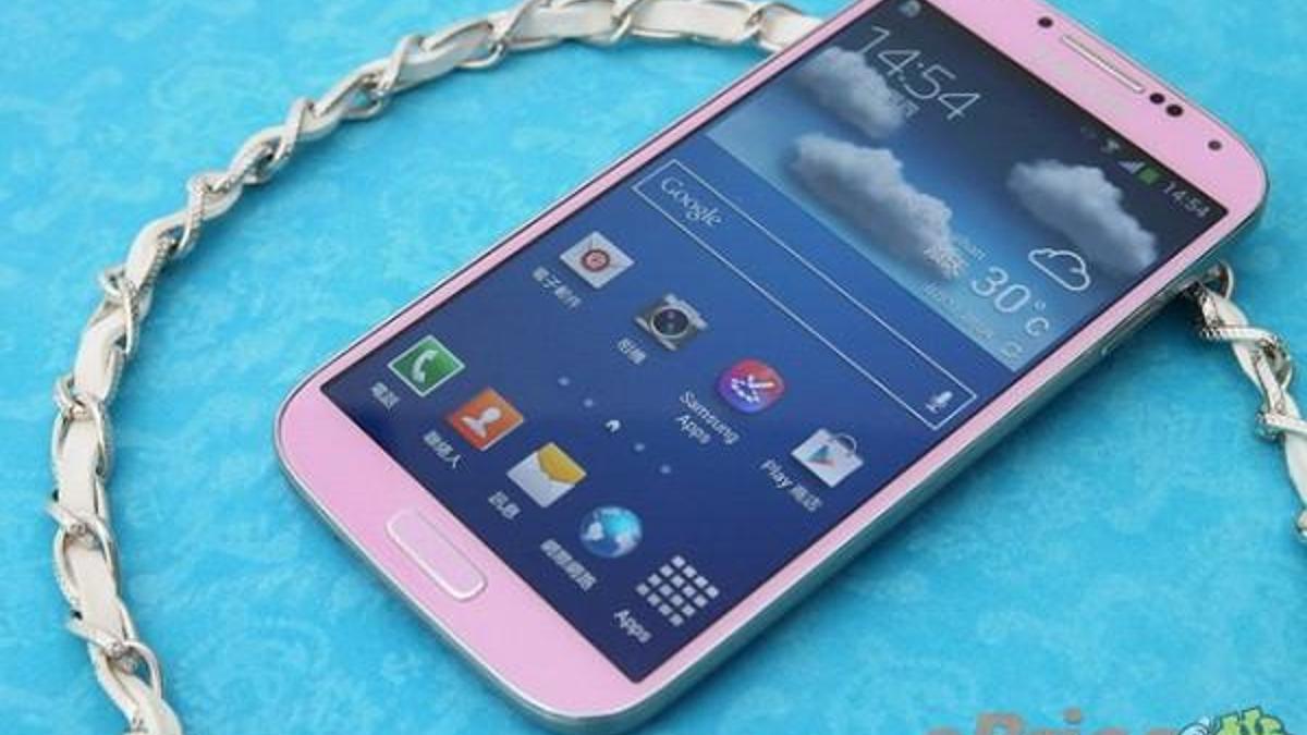 Galaxy S4 için pembe renk seçeneği geliyor