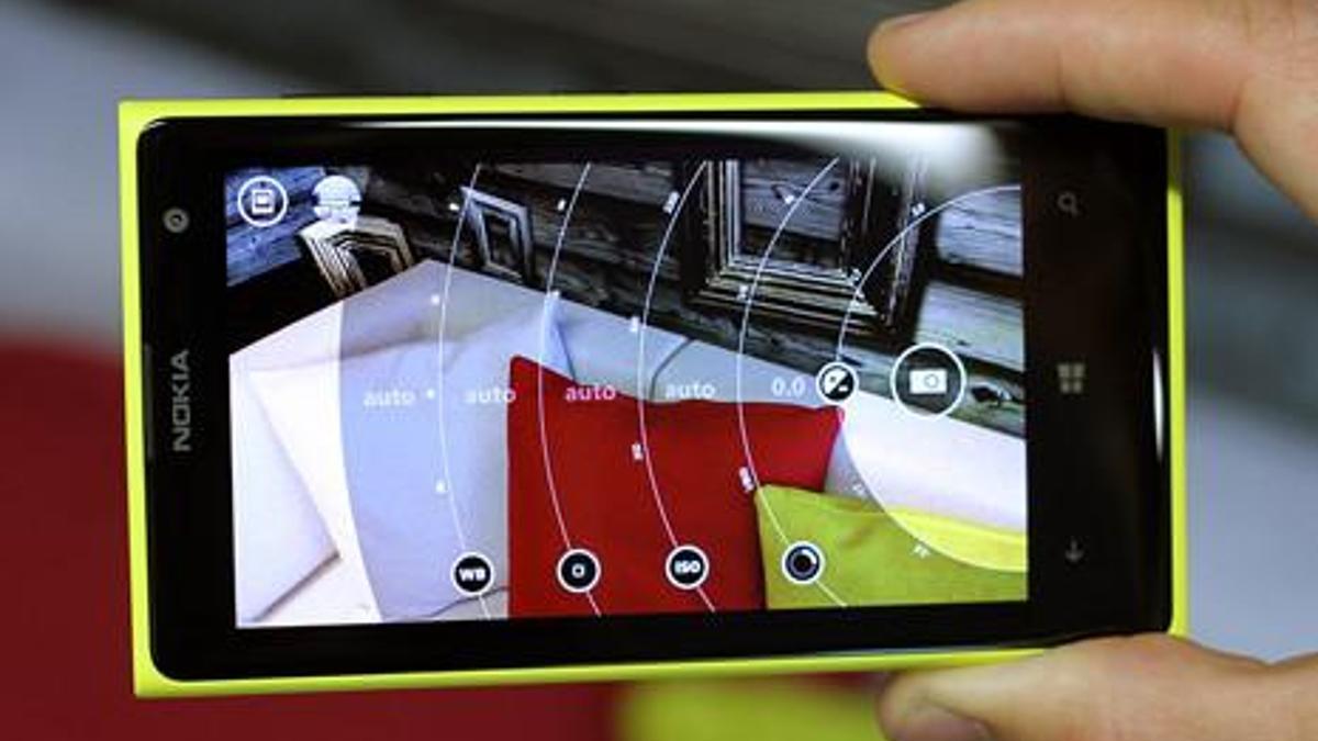 Nokia''ın popüler kamera uygulaması HTC 8X''e yüklendi