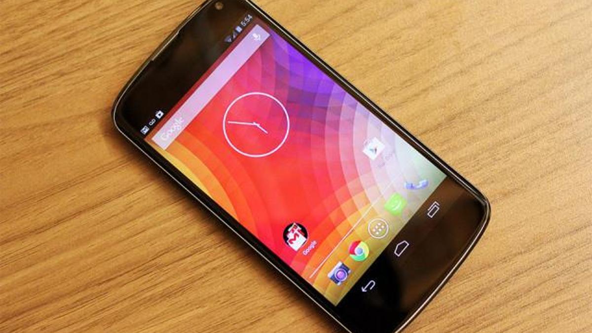 Nexus 4''e yoğun ilgi var