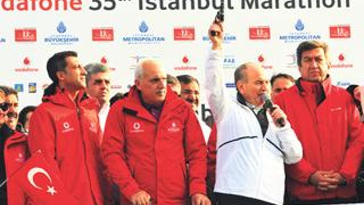 Köprü yine sallandı!