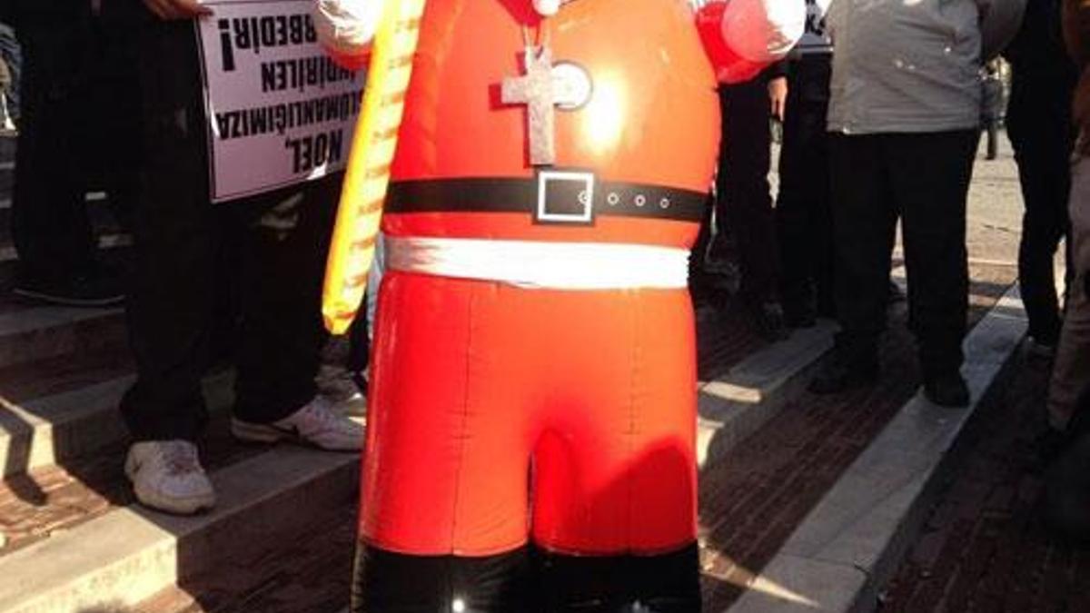 Noel Baba'ya sünnet!