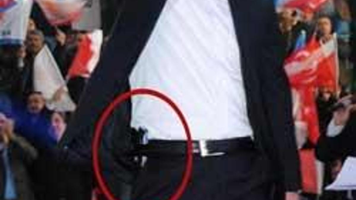 AKP'li vekil kürsüde konuşurken...