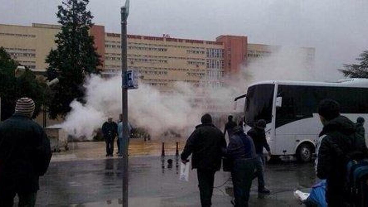 Berkin Elvan için bekleyenlere gözaltı şoku