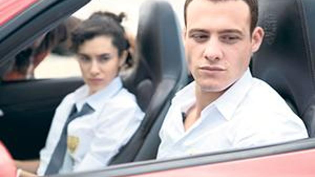 'Öpüştükçe gülüyoruz'