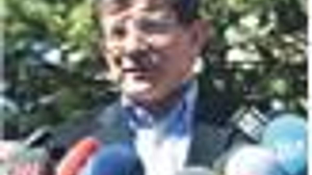 ‘Üç bayrağımız da yerinde dalgalanıyor’