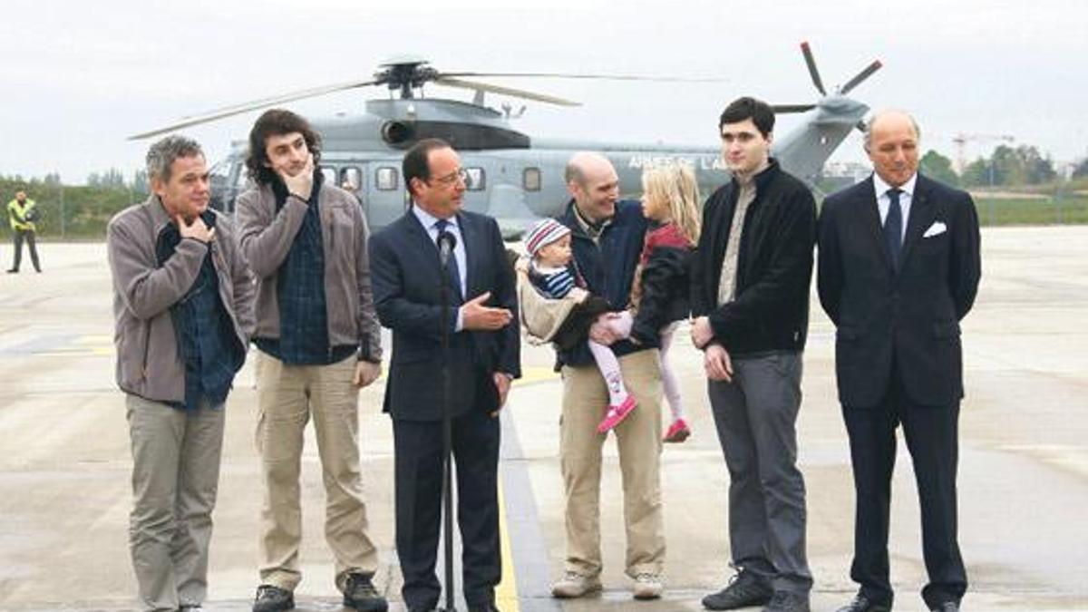 Havaalanında Hollande karşıladı